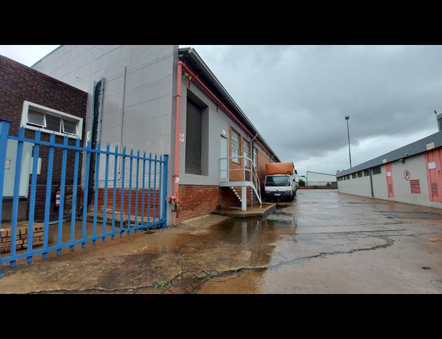 3,876M² FACTORY TO LET IN ALRODE